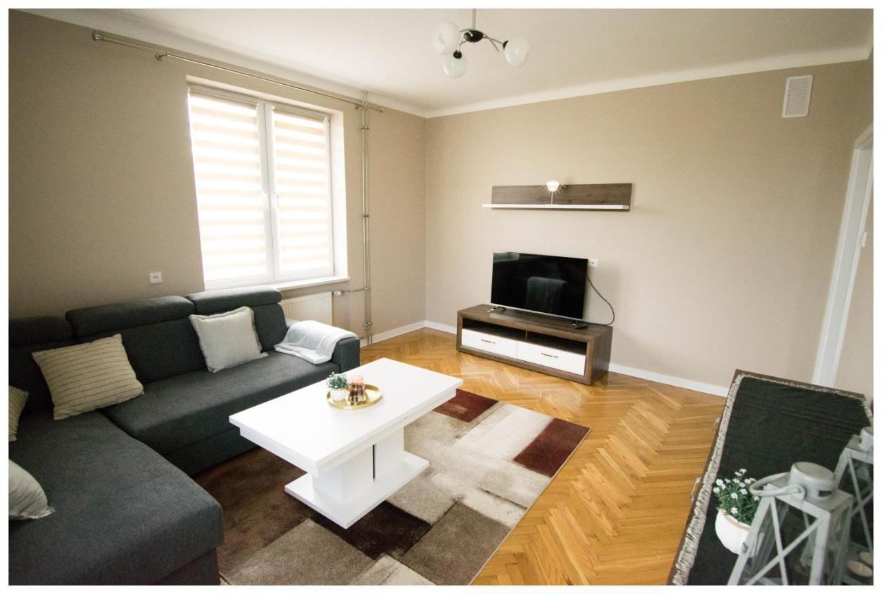 Color 24 Apartament III Stalowa Wola Exteriör bild