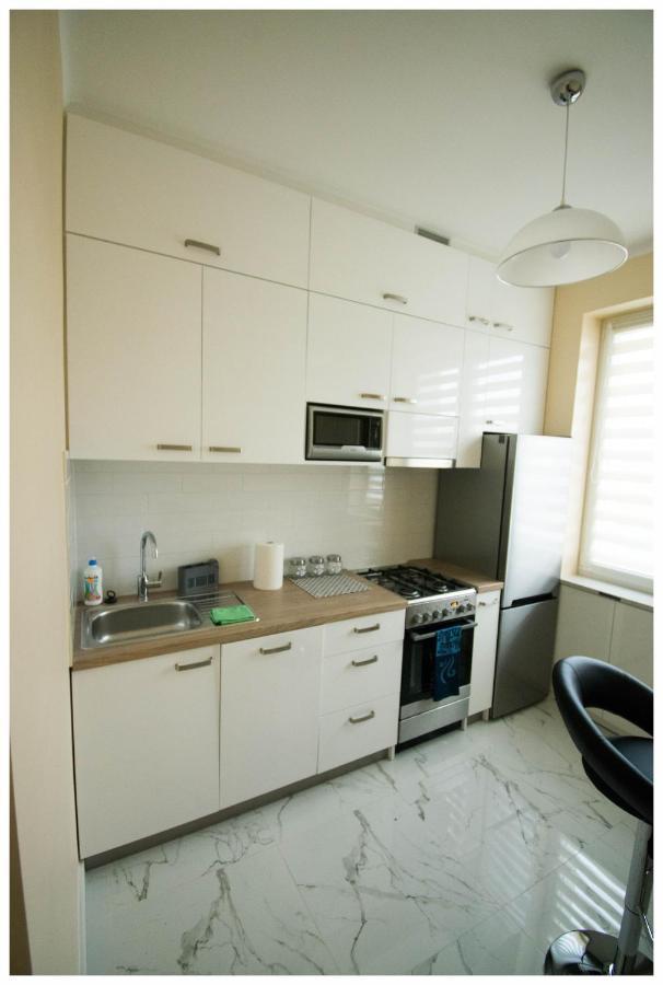 Color 24 Apartament III Stalowa Wola Exteriör bild