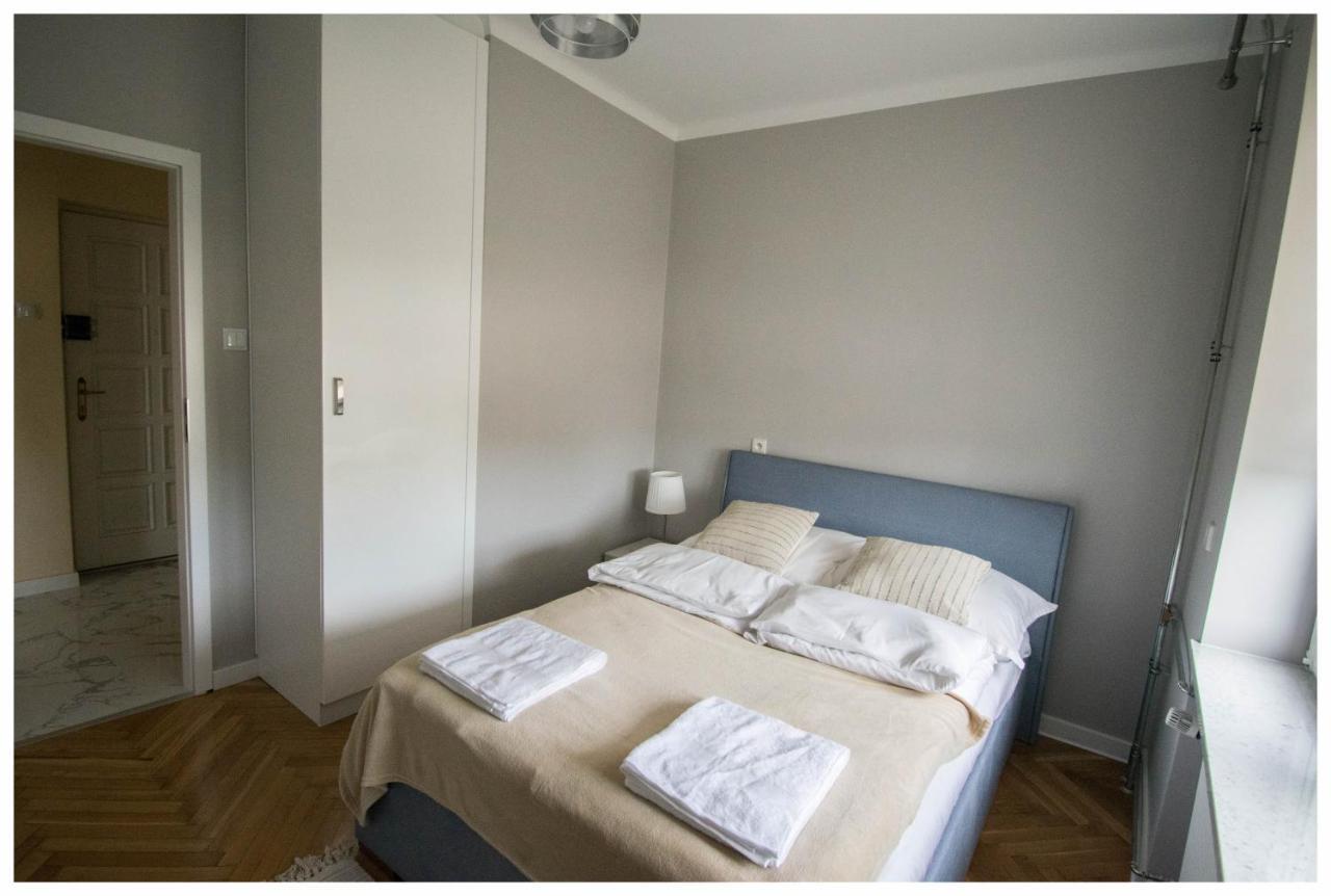 Color 24 Apartament III Stalowa Wola Exteriör bild
