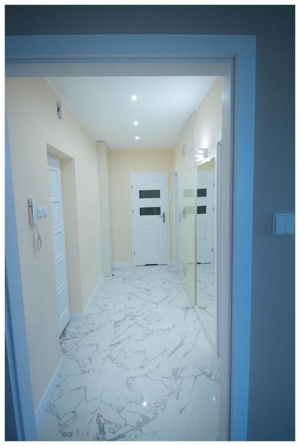Color 24 Apartament III Stalowa Wola Exteriör bild